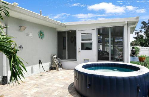 Minutes to Manasota Beach 2 King Beds Fenced yard Pets Welcome - Foto 36