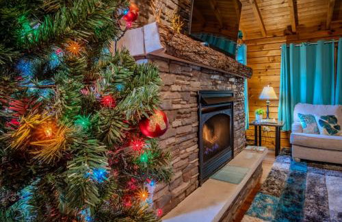 Ascension Cabin - hot tub, fire pit, babbling brook - Foto 2