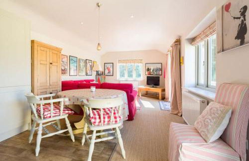 Charming Cottage surrounded by Idyllic garden in peaceful location in central Charlbury - Foto 4