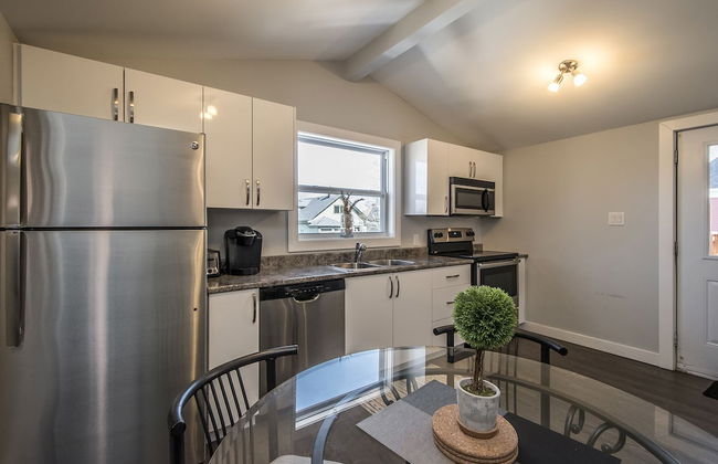 Spacious DAL & Downtown Apartments - Photo 39