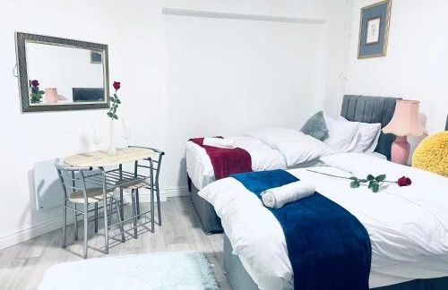 Beautiful 1 bed apartment - Foto 31