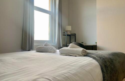 3 BDR Entire Home Sleeps Up to 5 Contractors & Families Long or Short Stay Free WiFi & Parking - Foto 24