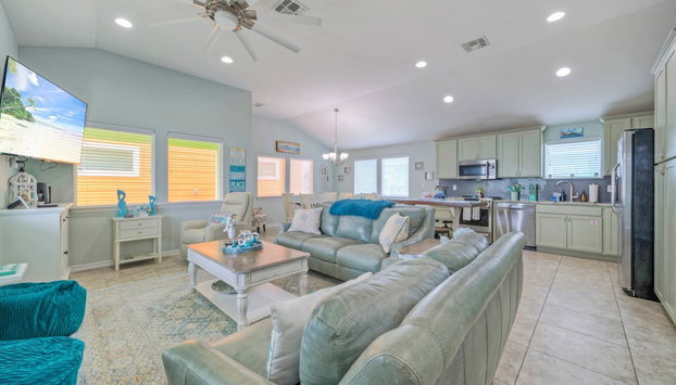 Reel Life Dreams by Avantstay Pool Near Beach - Foto 2, Habitación