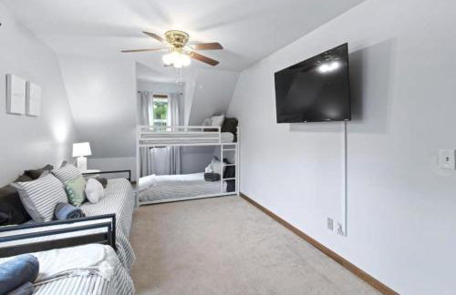 Wooded Retreat with game area and hot tub - Foto 56