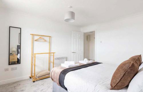 Fabulous 1 Bed Harbour-side Apartment with Balcony - Foto 23
