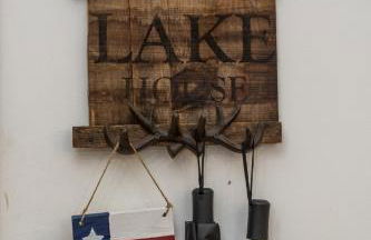 Rustic Lakehouse - Firepit & Funhouse - Foto 24