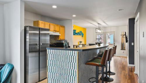 Pool Table WALK to Downtown Bars and Farmers Market - Foto 4