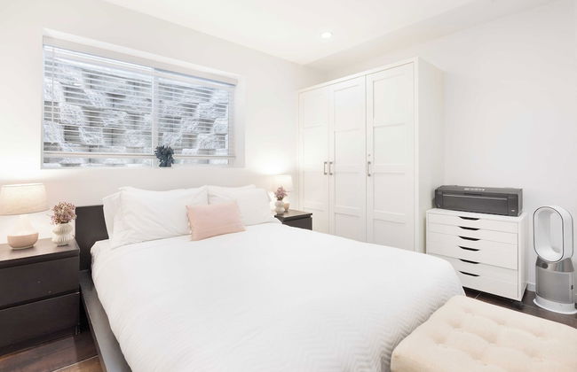 Steps to Beach+shops, Oceanview, Hot Tub+firepit Moonlight Modern by Avantstay - Foto 26