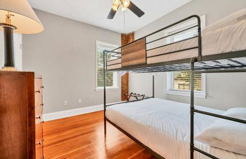 2 Entire bldgs - Great for large groups - Photo 61