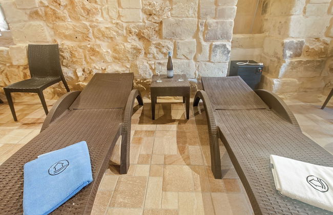Nadurin, Gozitan Villa 7 Bedr. & 2 Pools - Photo 3