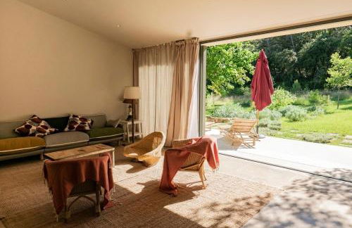 Idyllic Riverside Provencal Farmhouse - Foto 1