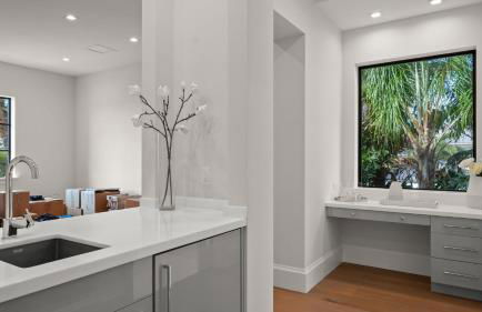 Waterfront Luxury Estate with Private Dock Lighthouse Point - Foto 29