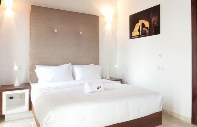 w Sophisticated 3BR House w AC in Cartagena - Photo 18