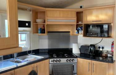 Immaculate 2-Bed Static Caravan at Monrieth - Photo 21
