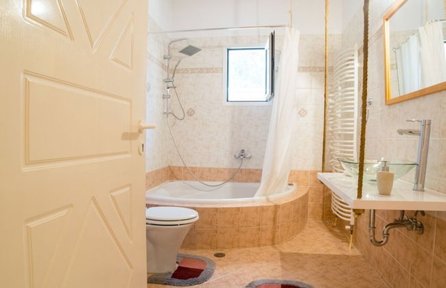 Sunset Apartments near Athens Airport - Photo 38