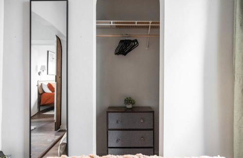 Mid-Century Modern Retreat in Little Italy - Foto 20