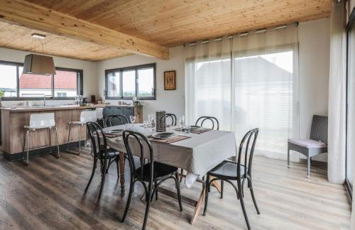 Cozy House Close to Les Salines Royales with Parking and WiFi - Foto 1