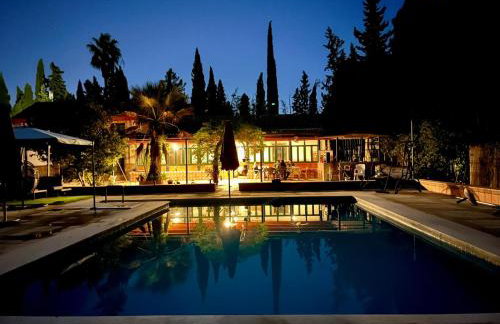 Spacious Garden Villa, private pool, huge grounds with orange trees - Foto 4