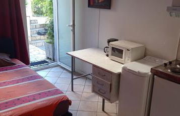 Studio indépendant, avec piscine et jardin, direct gare aéroport, 1 lit pour 2 personnes Direct Gare Aéroport - Foto 6