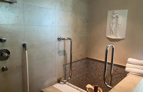 Wellness-Oase mit Wasserblick, Pool, Sauna & Fitnessbereich - Photo 43
