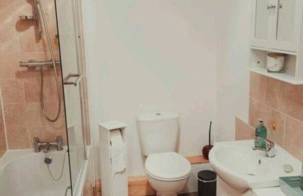 Charming 2 Bedroom Cottage mid town on quiet road, sleeps 4 - Foto 11