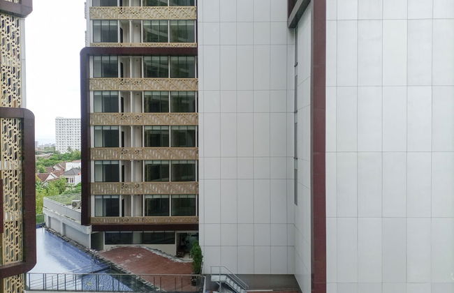 Elegant And Comfortable Studio Patraland Amarta Apartment - Photo 29