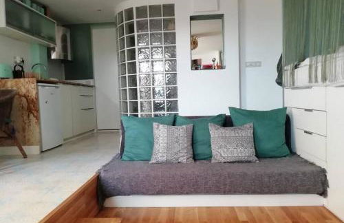 Lovely studio, terrace, swim pool, nature, relax!! - Photo 1