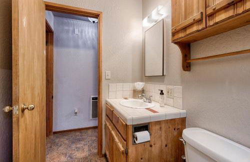 Petite Chalet with deck near Loch Lomond! - Foto 21