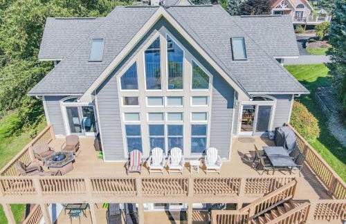 Lakefront Home Near Wisp with Great Location Dock Slip Hot Tub - Foto 2