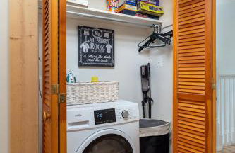 Cozy and Bright 3br apartment 15 min to DT Avl - Foto 26