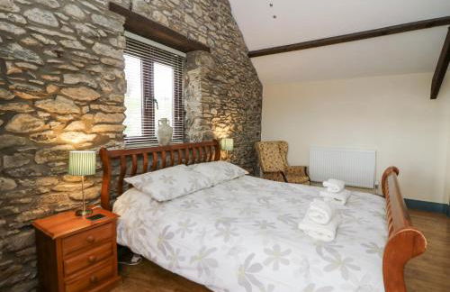 Llwyngwinau Isaf Barn - Foto 11