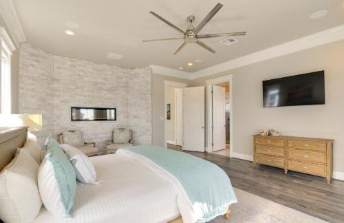 Walk to Galveston Beach Family Gem with Balconies! - Photo 24