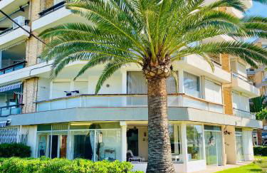 Piso delante de la playa La Pineda con 2 habitaciones - Photo 2