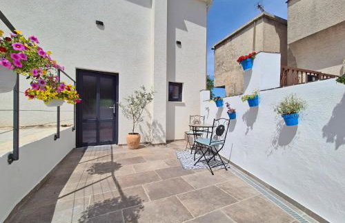 Cozy cottage with seaview and parking ideal for small family - Photo 10