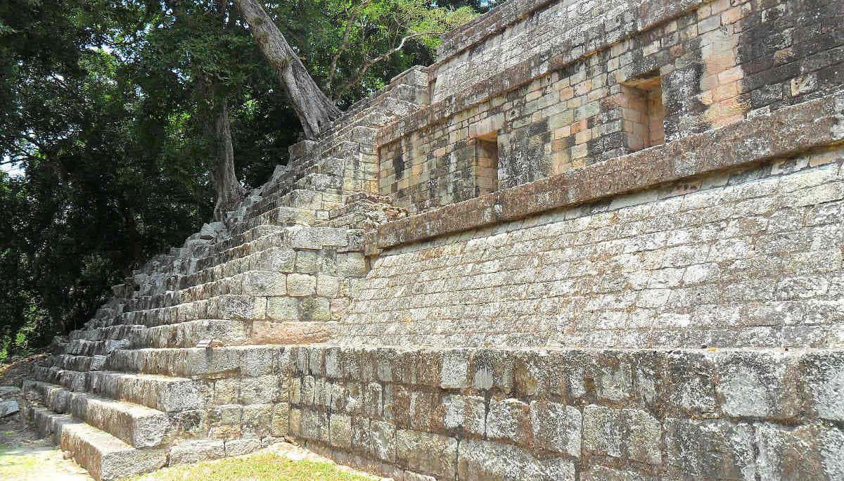 Pirámide en San Andrés