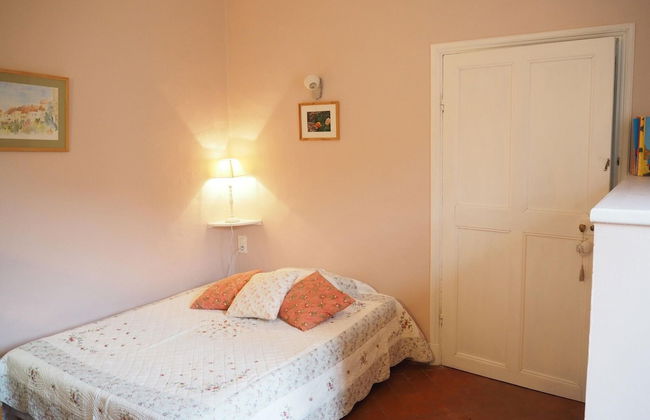 Charming Provencal Holiday Home With Garden - Foto 4