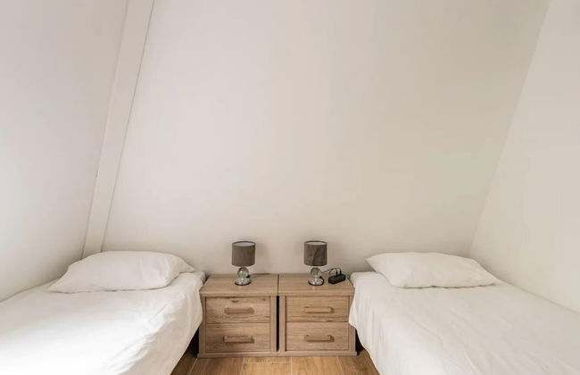 Charming Holiday Home in Poortugaal With Garden - Foto 12