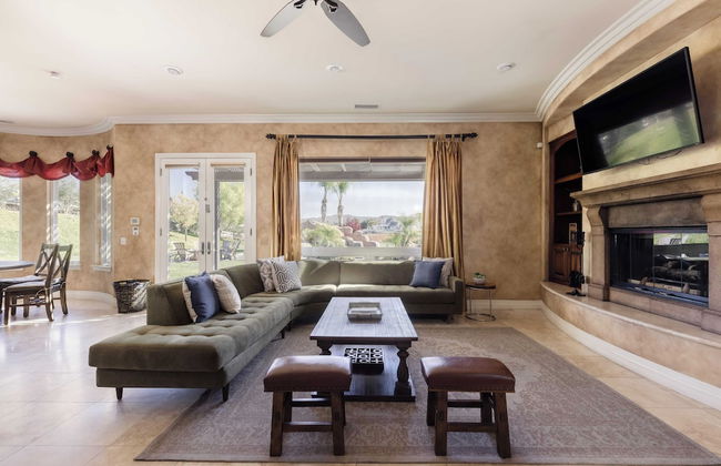 Secluded Estate Exclusive Views of Wine Country + Private Home Theater Twilight Vines by Avantstay - Foto 8