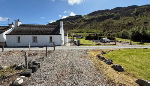 Loch Long Cottage, Dornie - 5 nights minimum stay - Foto 3