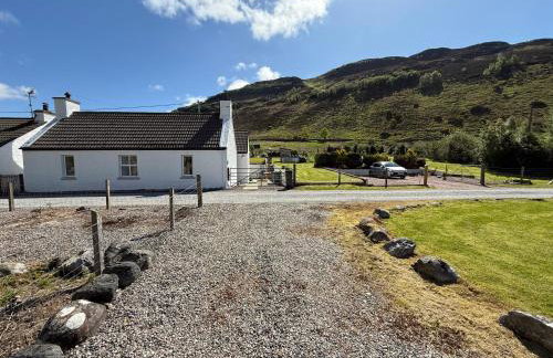 Loch Long Cottage, Dornie - 5 nights minimum stay - Foto 3