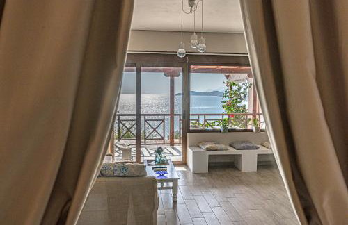 Paralio Astros Beachfront Suites - Photo 20