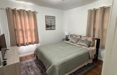 The Crew House 2BR 1BA Near Refineries - Foto 6