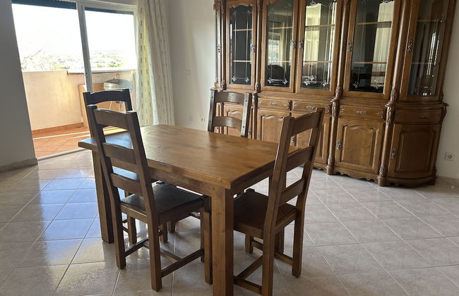 Poolside Apartment with 2 bedrooms, patio and BBQ - Foto 7