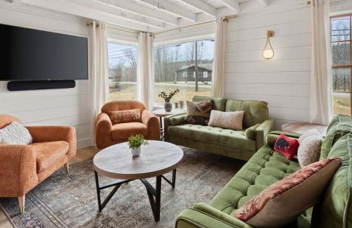 100% Renovated Stowe Village Farmhouse - Photo 24