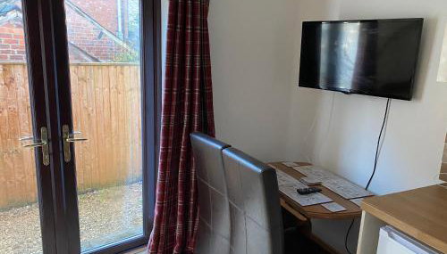 Clock Tower Cottage - Photo 4