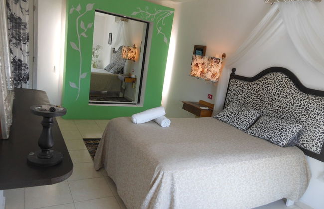 Majestic House - Photo 3