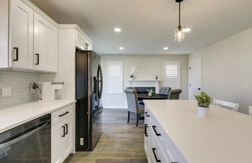 Renovated Family Home on Providence River! - Foto 10