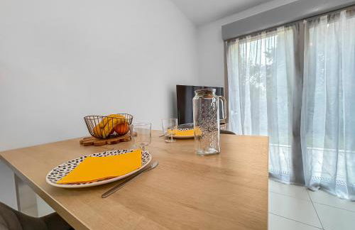 Vivez Lunel-Clim-Wifi Fibre-Parking Privé-Patio T2 - Foto 1