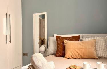 Cosy 2 Bed Retreat with FREE Secure Parking - Foto 9