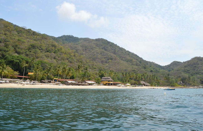 Los Arcos Catamaran Trip - Photo 6